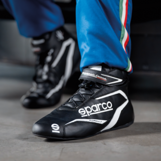 BOTINES CON HOMOLOGACIÓN FIA
