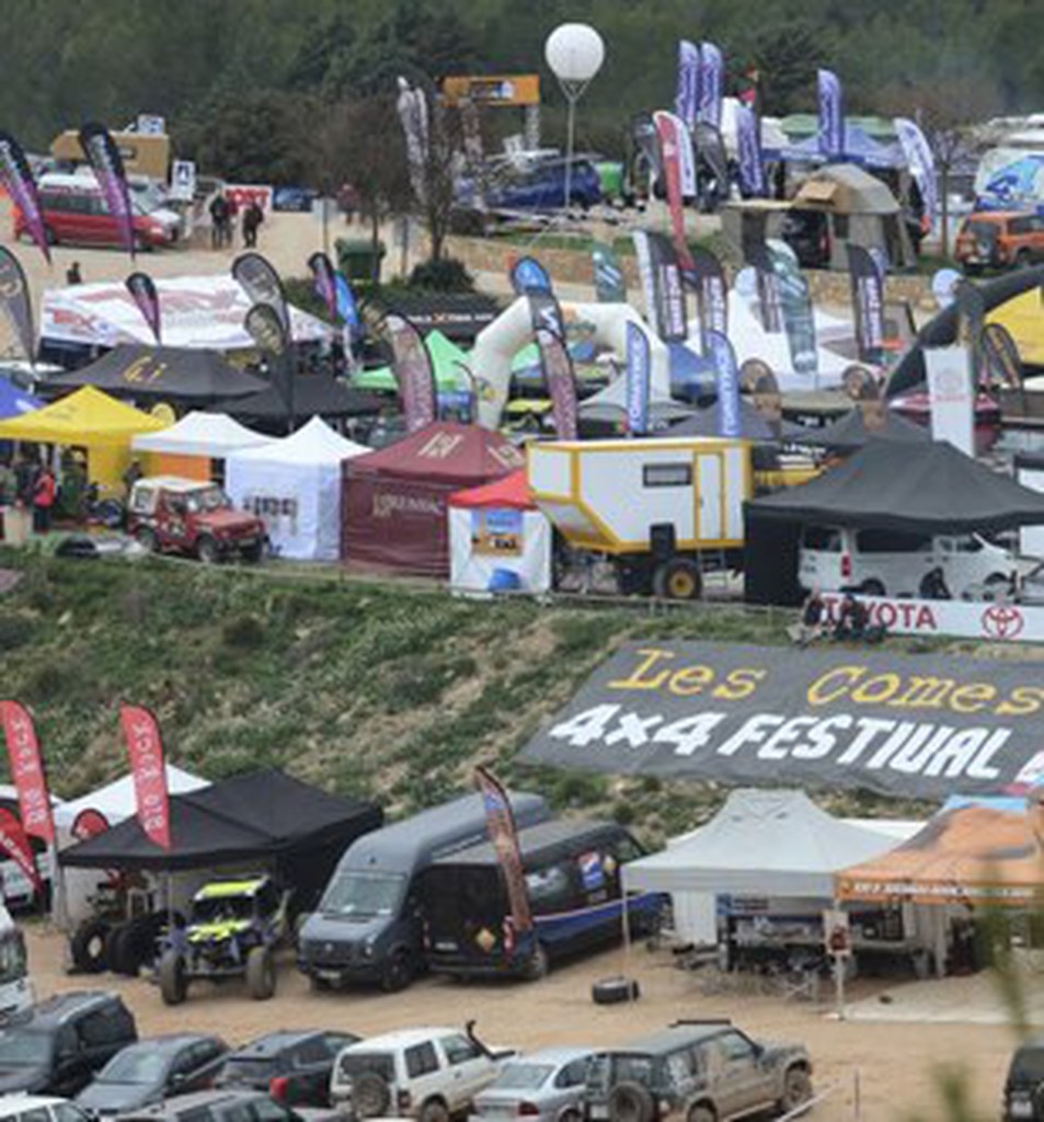 Merchandise oficial les comes 4x4 festival — SPARCO PURAVIDA SPORTWEAR