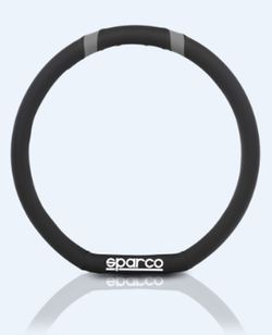 COUVRE-VOLANT SPARCO 37 CM (NON VALABLE POUR TOUS LES MODÈLES)