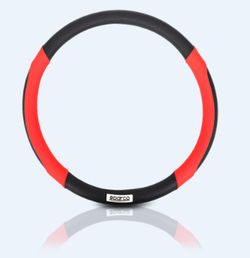 COUVRE-VOLANT SPARCO NOIR ET ROUGE